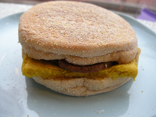 breakfast sandwich - vegan