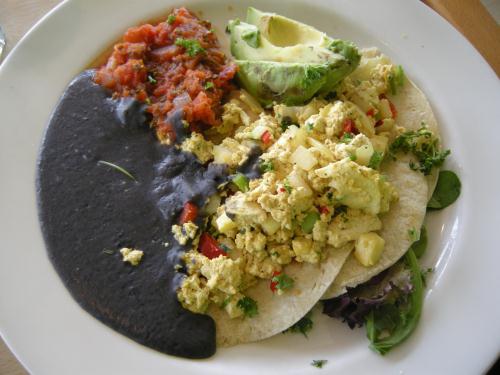 vegan huevuos rancheros at red lentil dal boston vegan huevuos rancheros at red lentil dal boston
